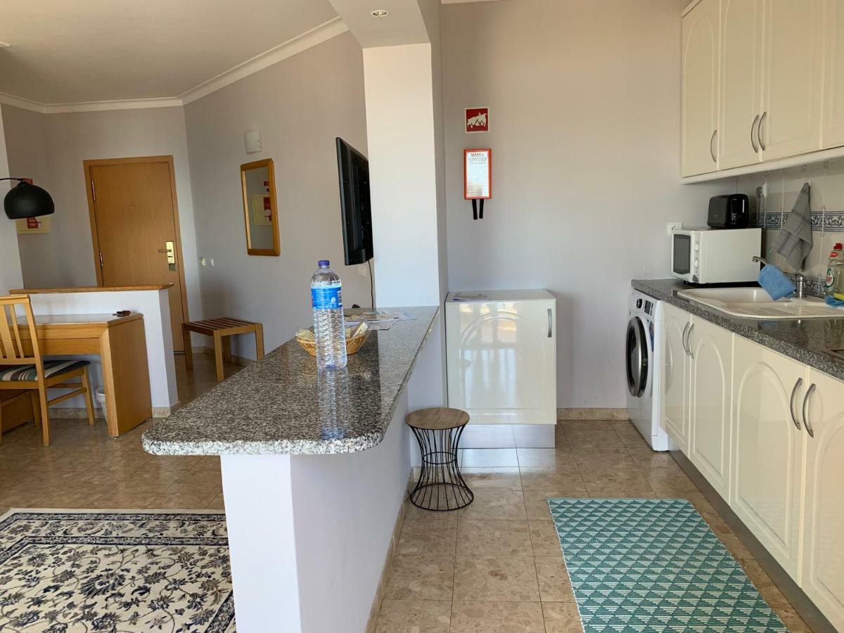 Panoramic Apartment In Portimao: Ocean View, Wifi Kültér fotó