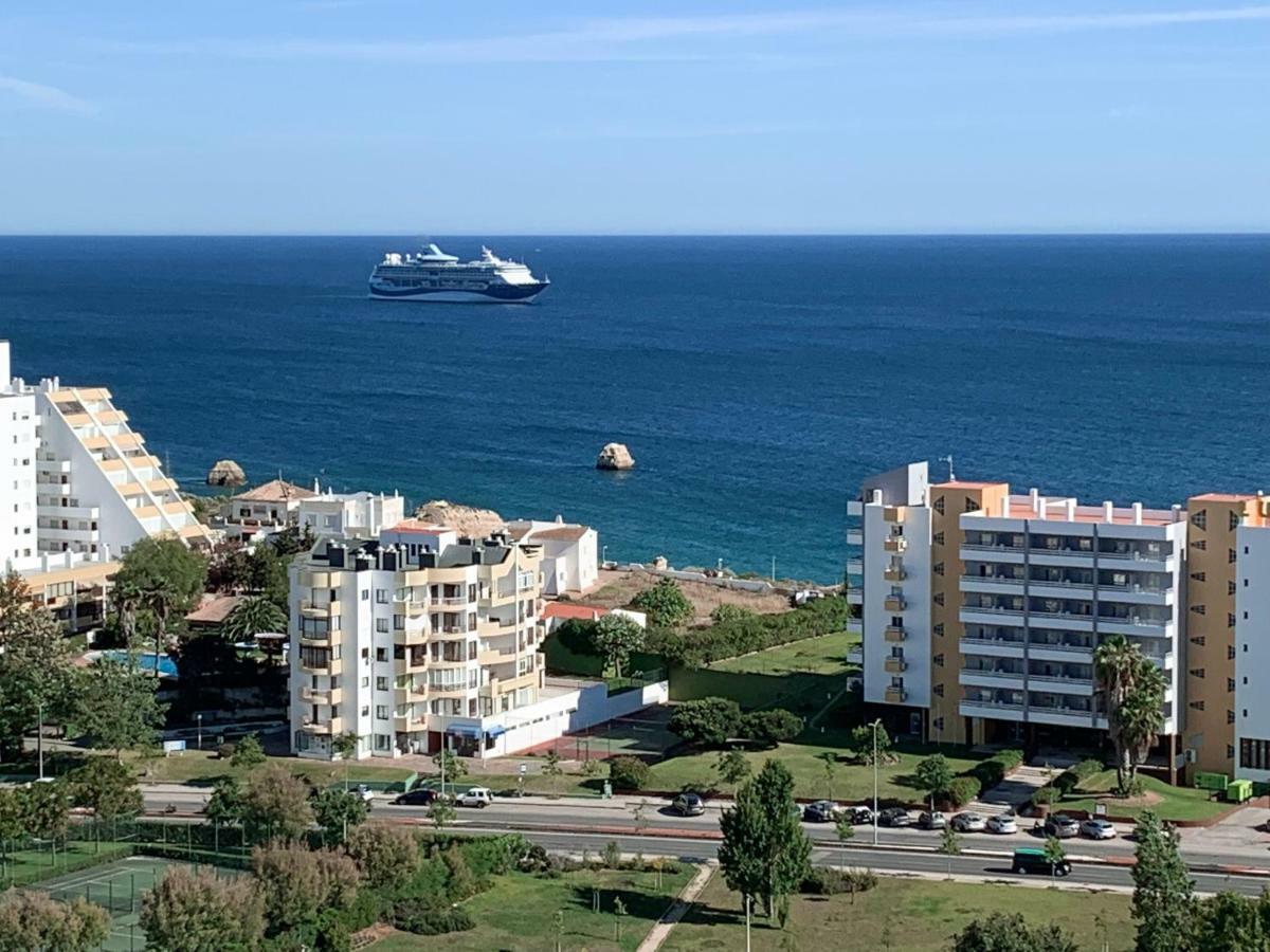 Panoramic Apartment In Portimao: Ocean View, Wifi Kültér fotó